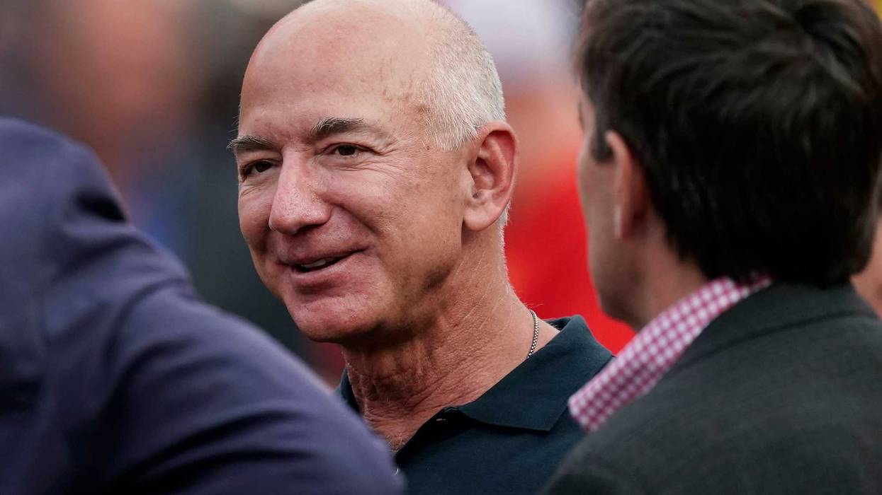 Bezos-Leaves Seattle