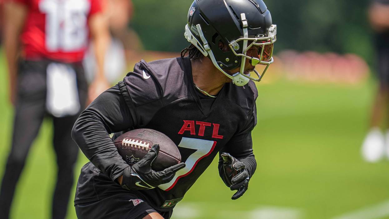Bijan Robinson should eclipse 1,000 yards this season