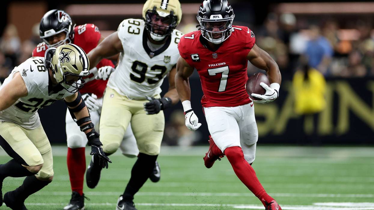 Bijon Robinson--Falcons at Saints