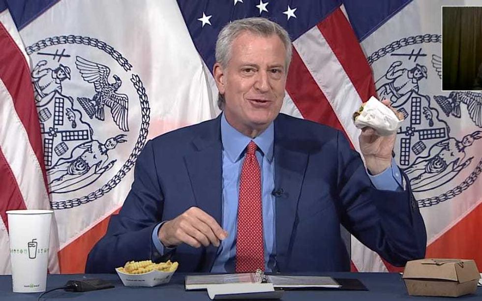 Bill de Blasio eats Shake Shack
