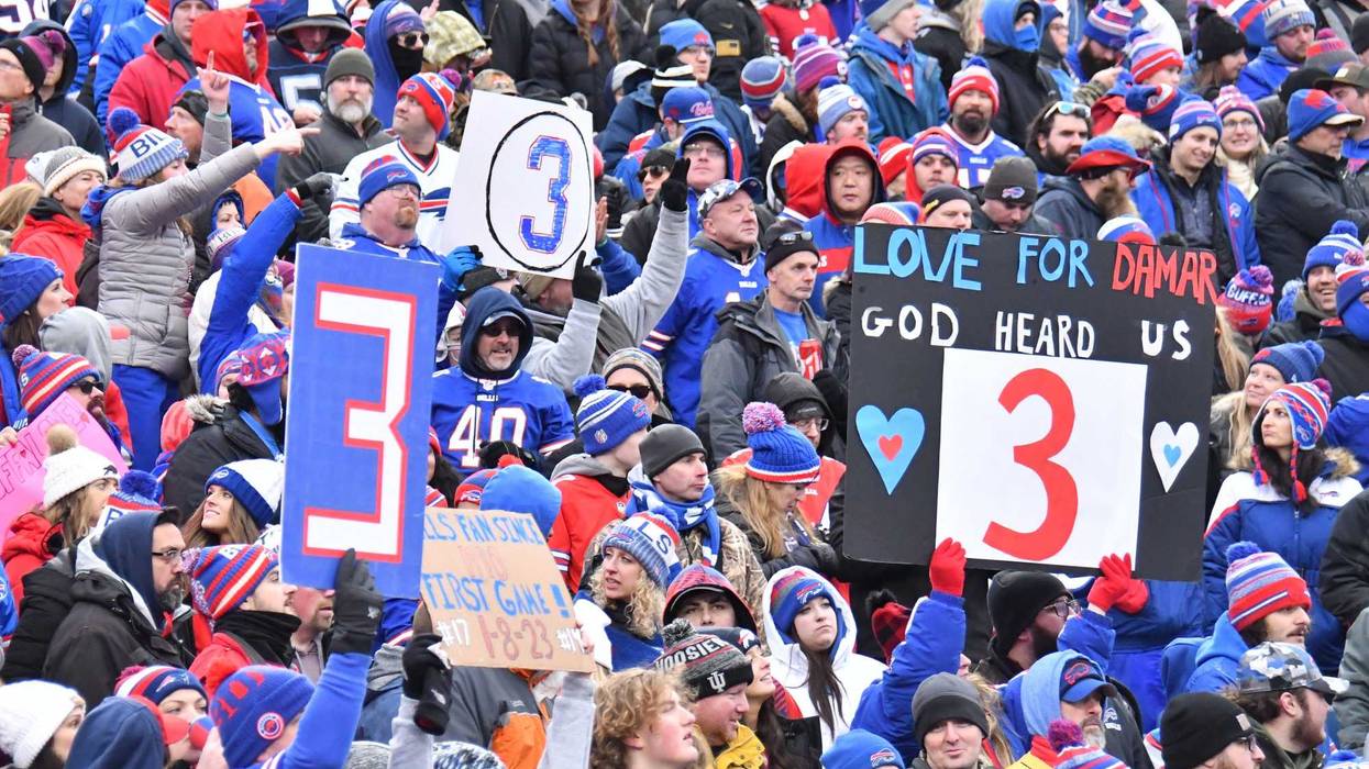Bills fans supporting Damar Hamlin