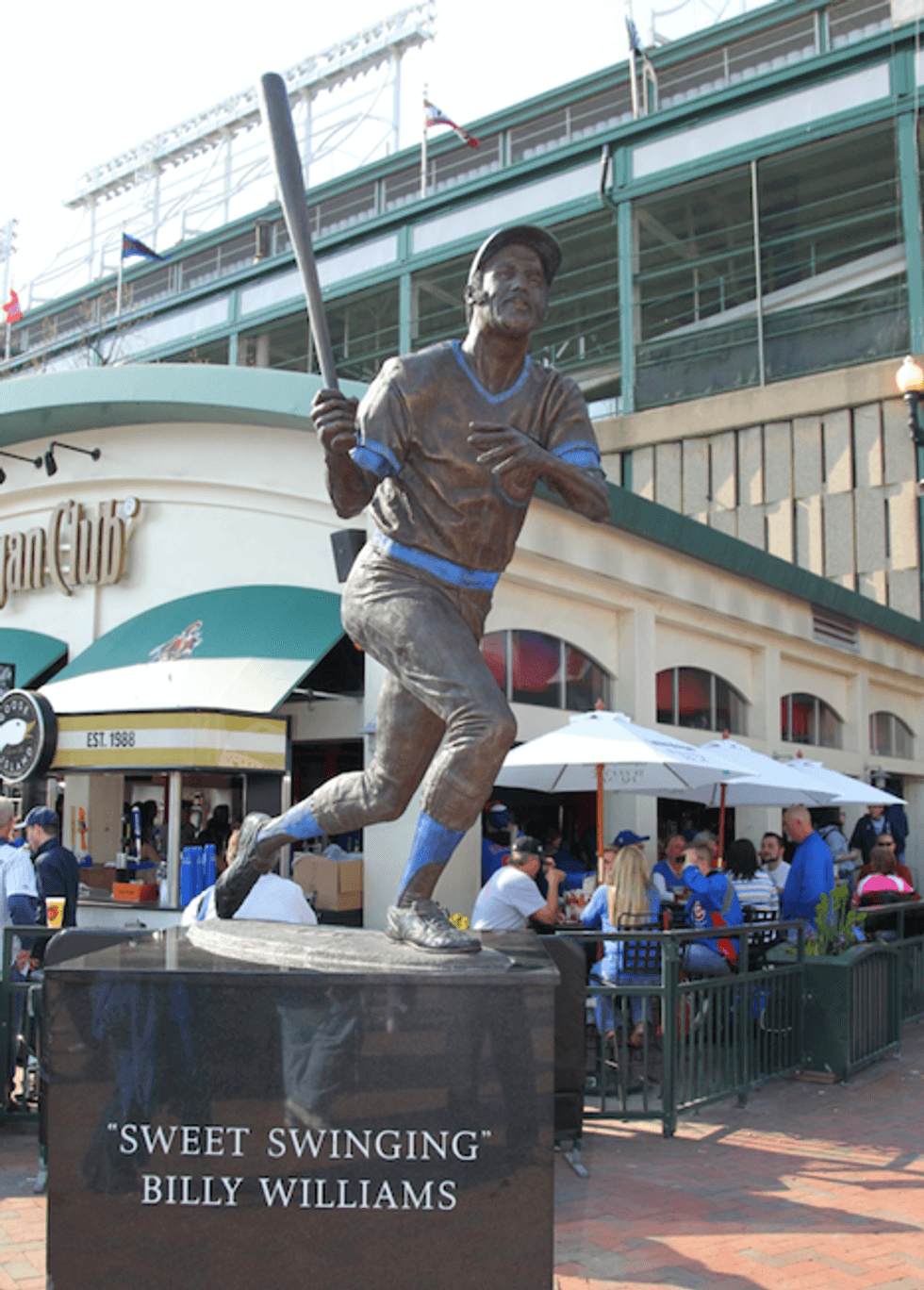 Billy Williams statue