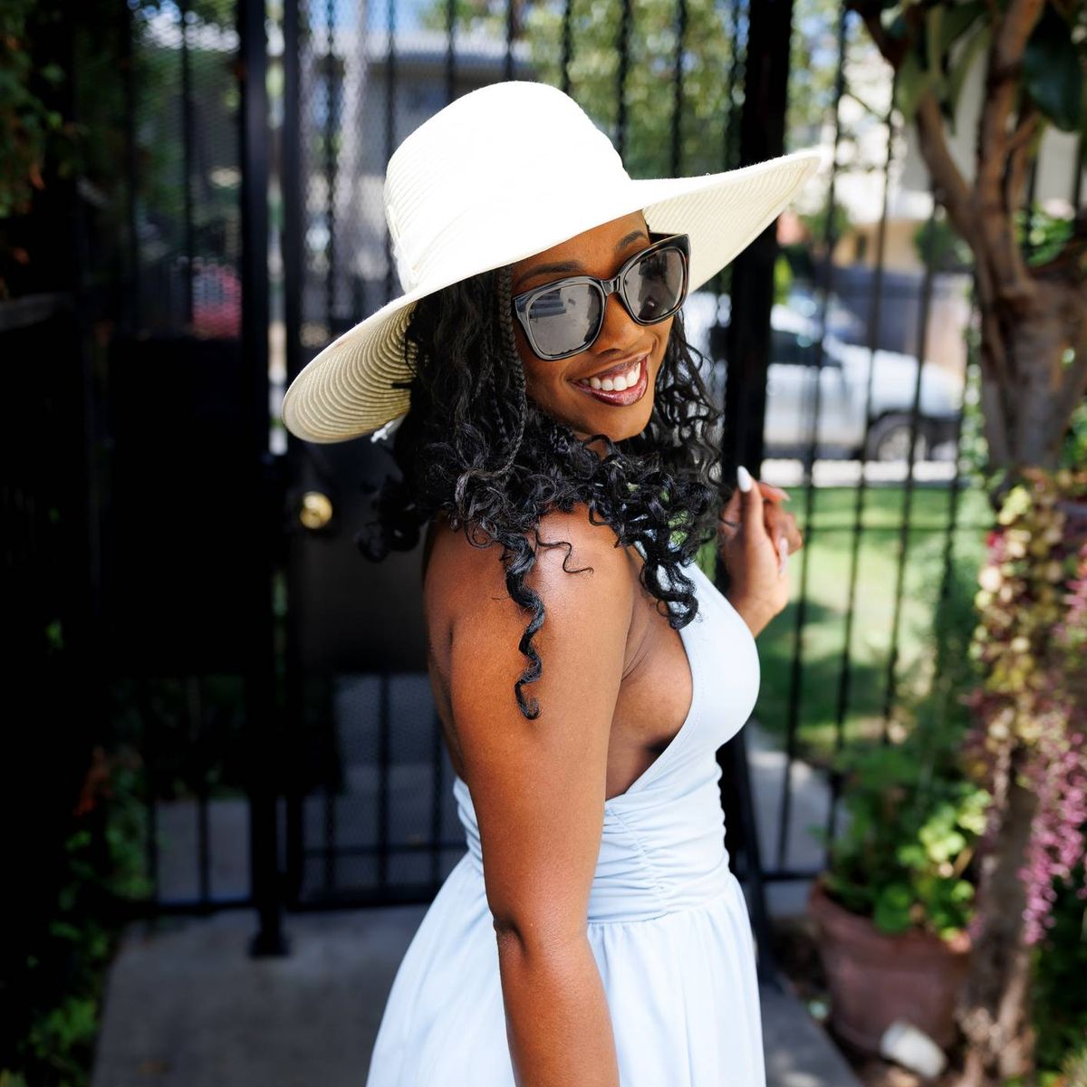 Danie B's Summer Sundress Guide | V-103 Danie B's Summer Sundress Guide | V-103