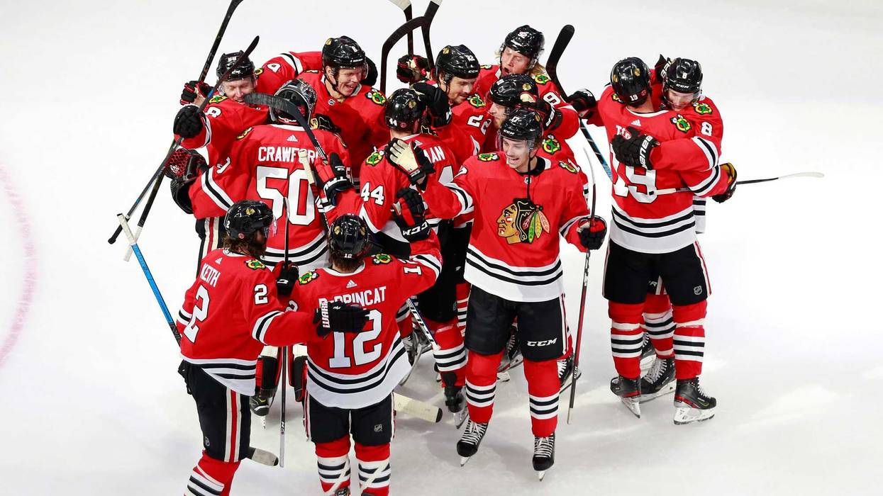 Blackhawks Eliminate Oilers