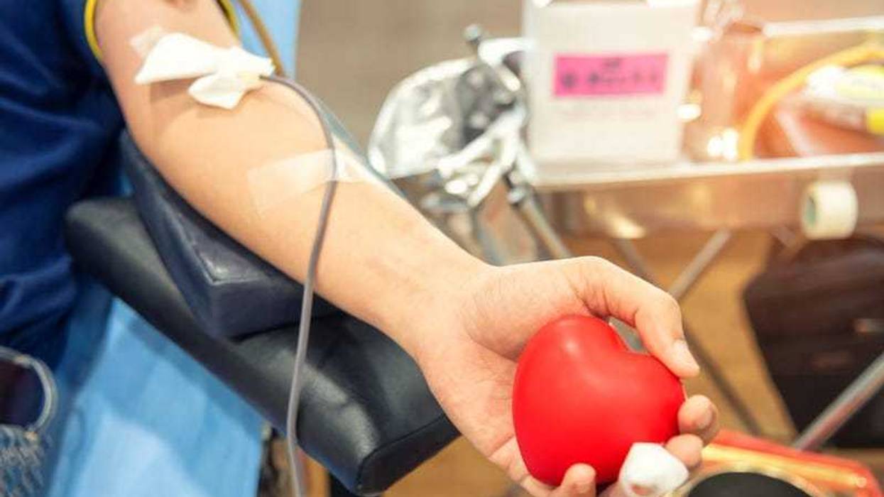 Blood donation services struggle to attract donors as COVID-19 surges