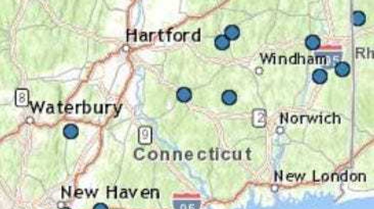 Blue dots represent reports of storm/wind damage, 11/13/21