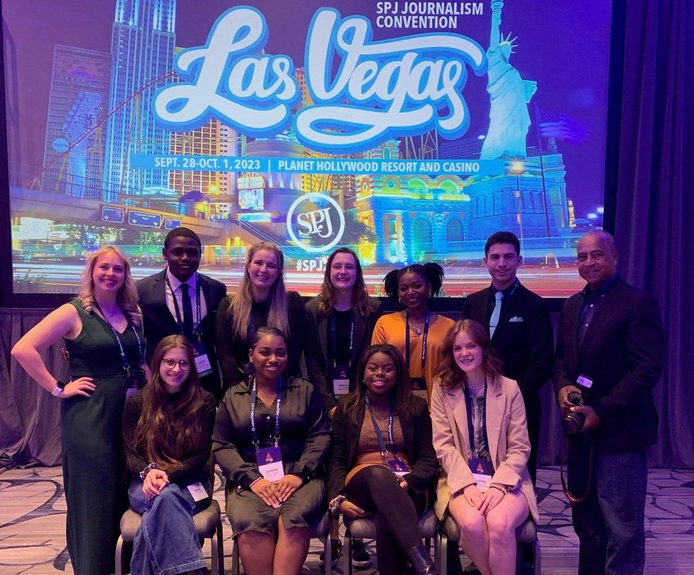Bob with students from the student newsroom "SPJ News" at the 2022 Society of Professional Journalists Conference in Washington, DC.