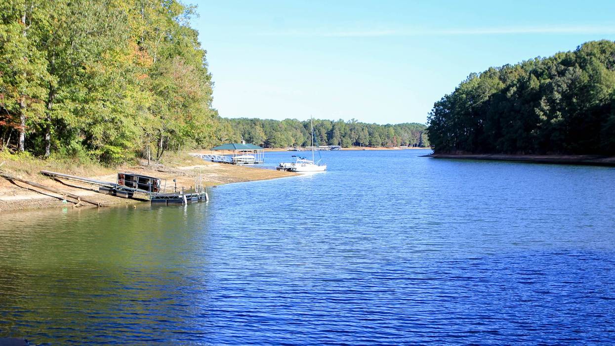 Body found in car in Lake Hartwell. The view of Lake Hartwell from an Airbnb off Highway 24 in Townville. Lake Hartwell