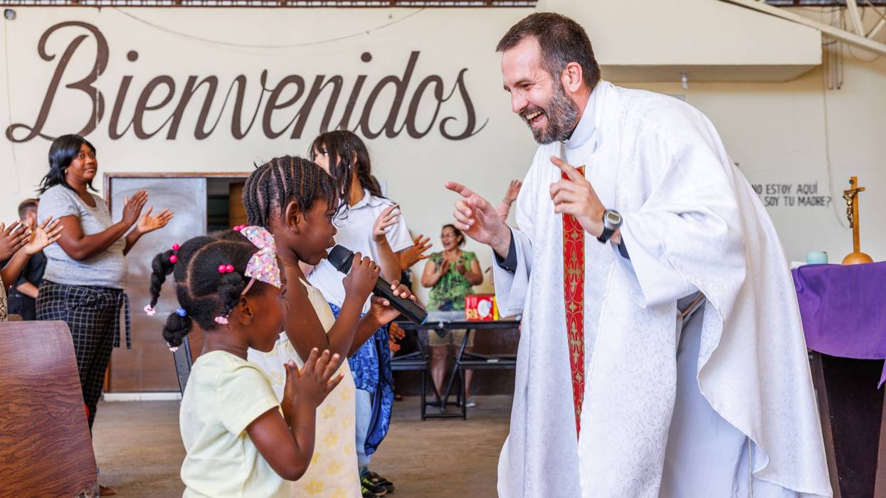 Border Priest Migrants