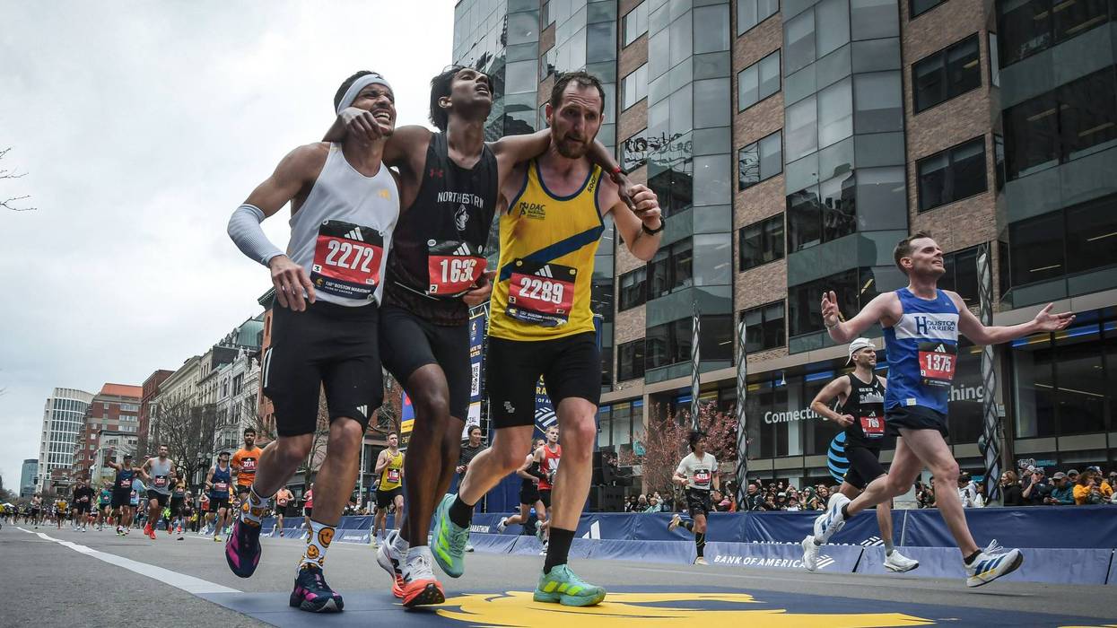 Boston Marathon Helping Runners 9173