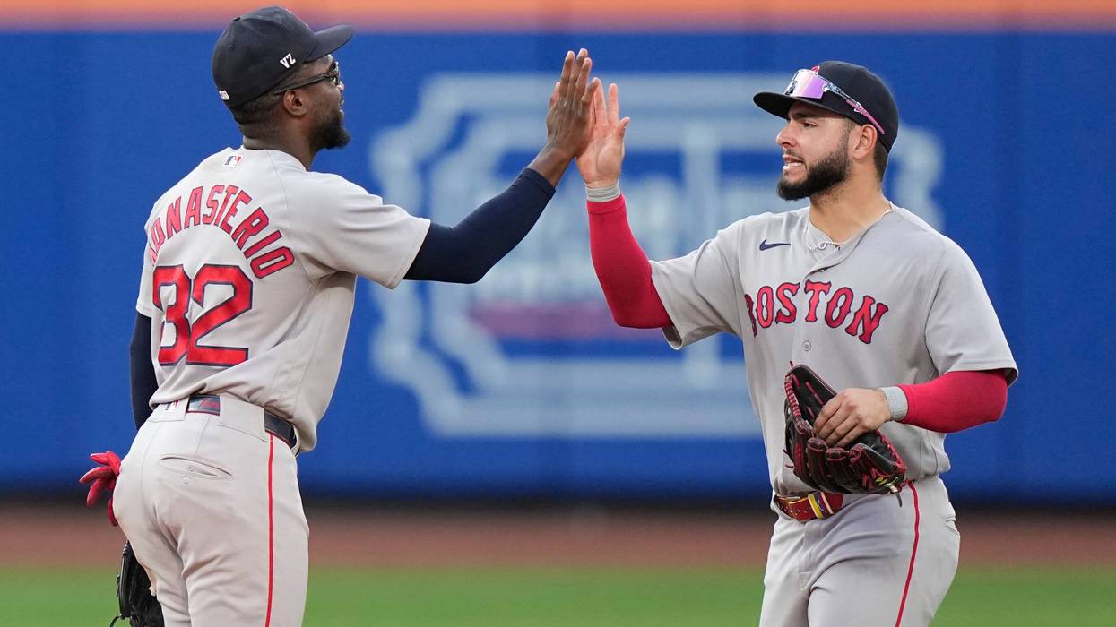 Monasterio, Yoshida hit 2-run homers as Red Sox beat Mets 4-0 for 8-game winning streak