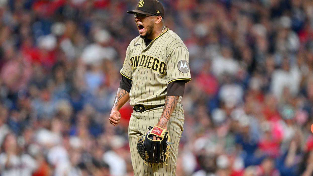 Padres hold on for 7-5 win over Guardians
