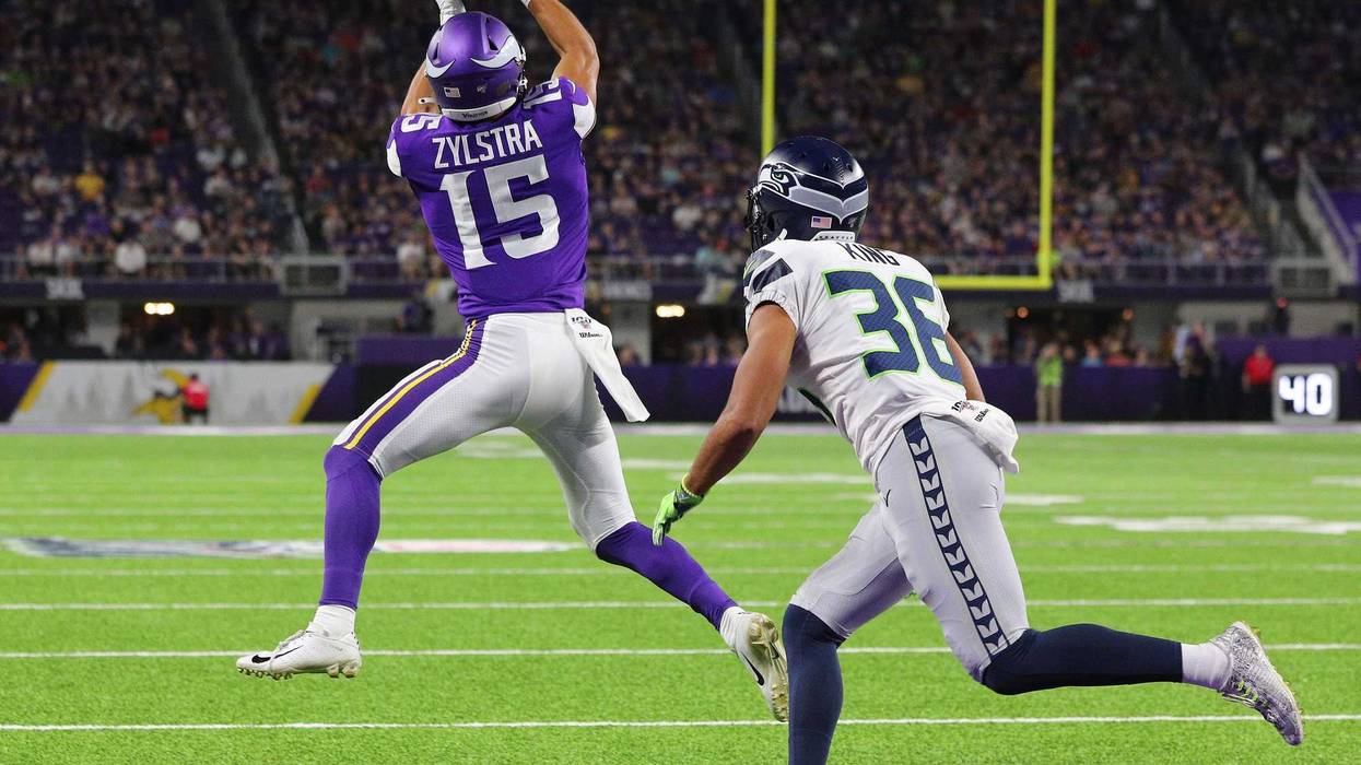 Brandon Zylstra makes the catch