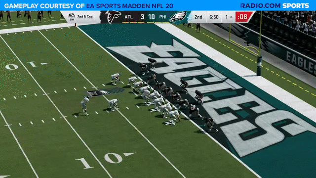 Brent Celek pulls in a one-yard touchdown