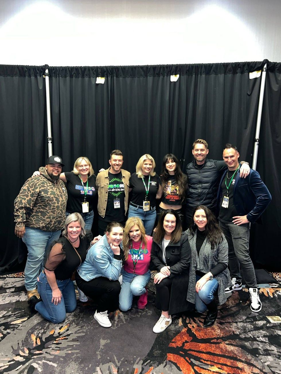 Brett Young, Kassi Ashton, and Dalton Dover with K-Frog staff