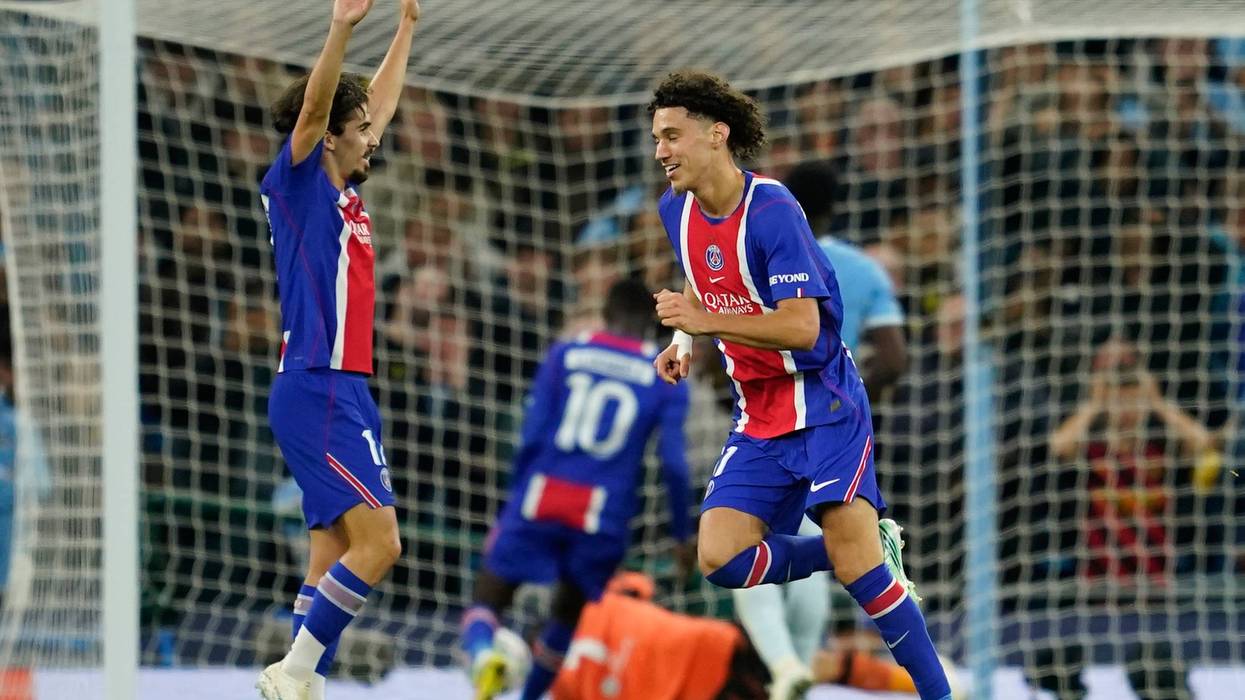 Britain Champions League Soccer 4231
