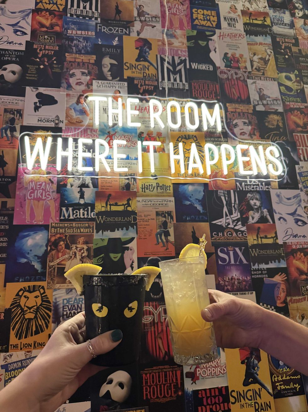 Broadway Sing-Along Bar