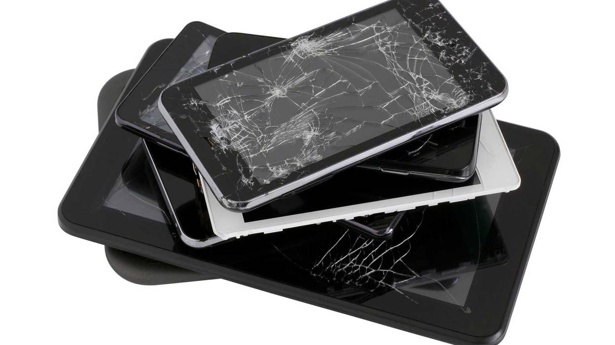Broken Phones, E Waste