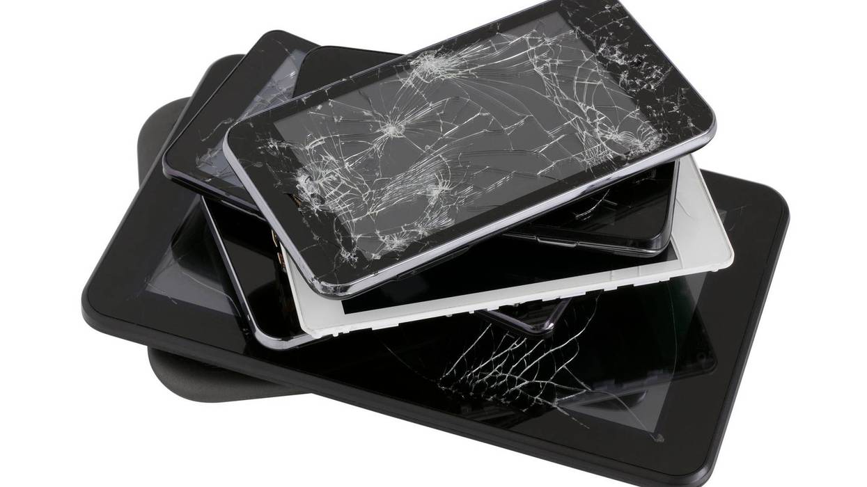 Broken Phones, E Waste
