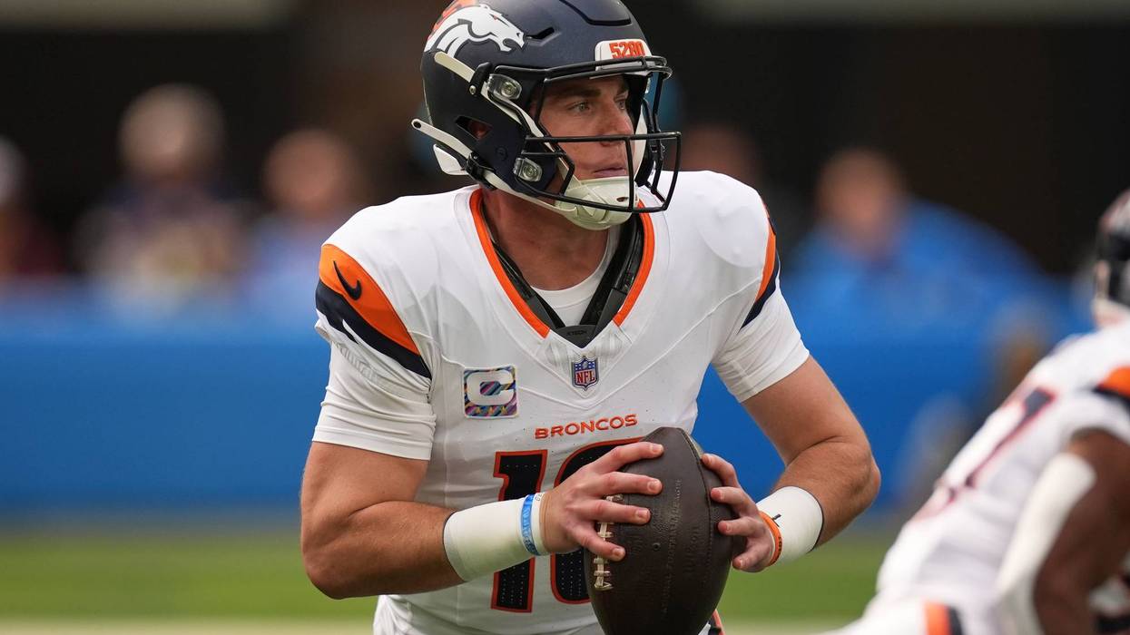 Broncos Chargers Football 333