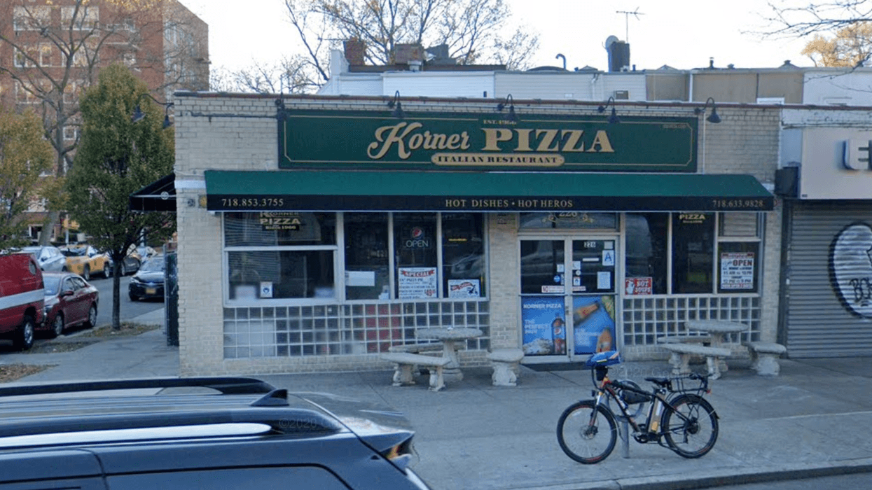 Brooklyn pizza shot