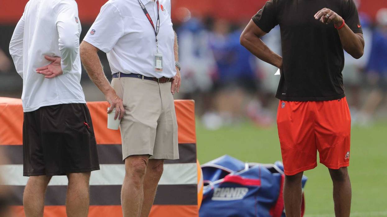 Browns coach Kevin Stefanski, owner Jimmy Haslam, and GM Andrew Barry keep an eye on a joint practice against the Giants on Thursday, Aug. 19, 2021, in Berea.