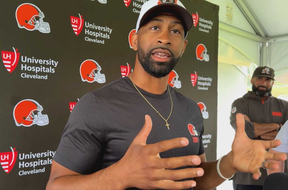 Brownie Bites: Browns try to dodge raindrops; EVP/GM Andrew Berry prefers a dome