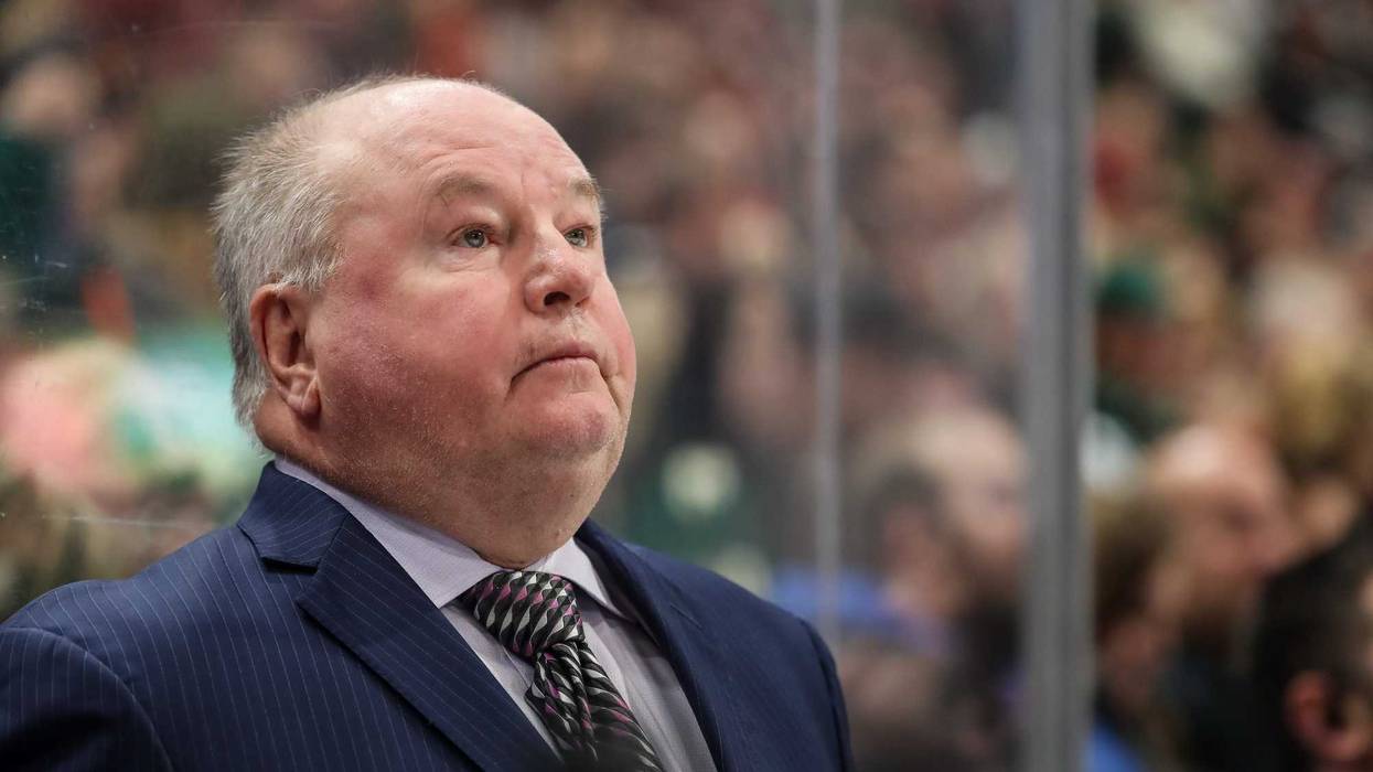 Bruce Boudreau coaches the Wild