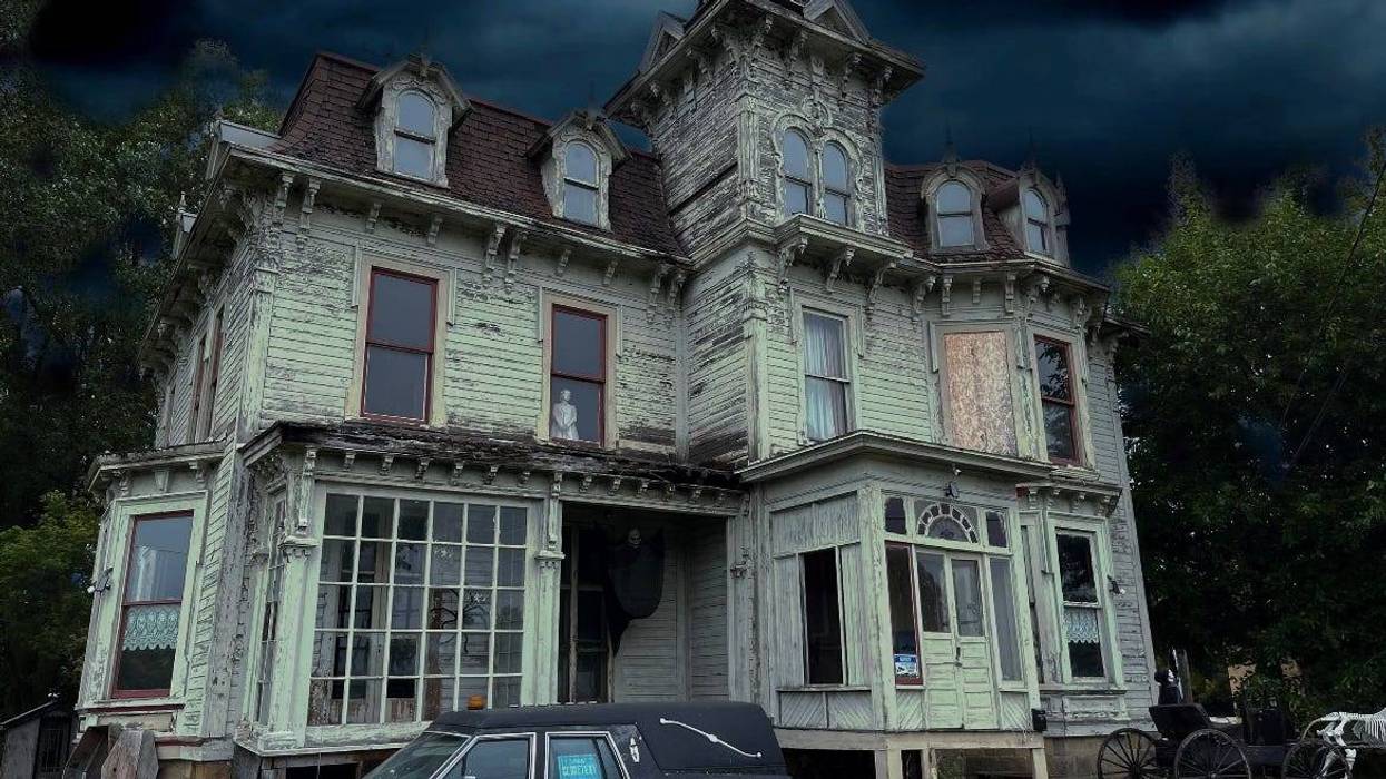 Bruce Mansion in Brown City