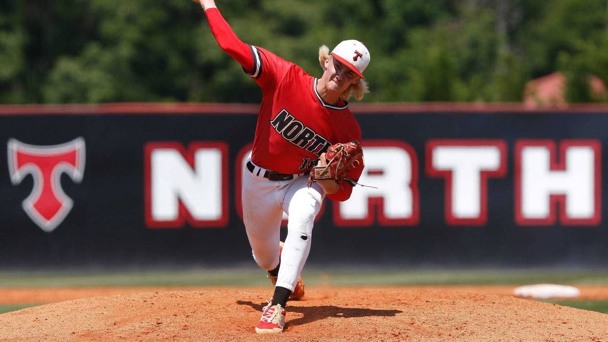 Bubba Chandler pitching in high school