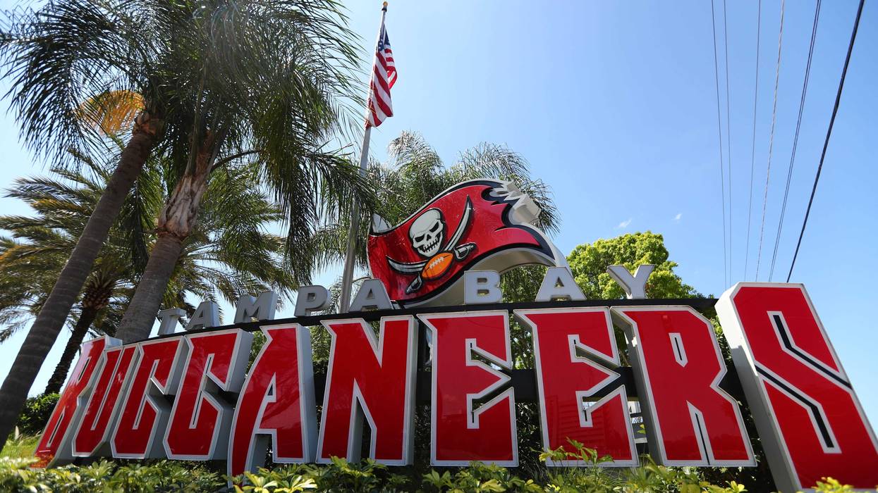 Buccaneers Logo @ Stadium