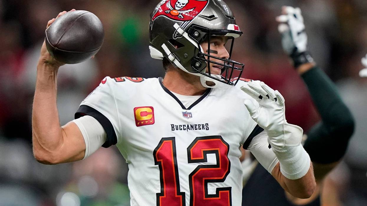 Buccaneers Saints Football