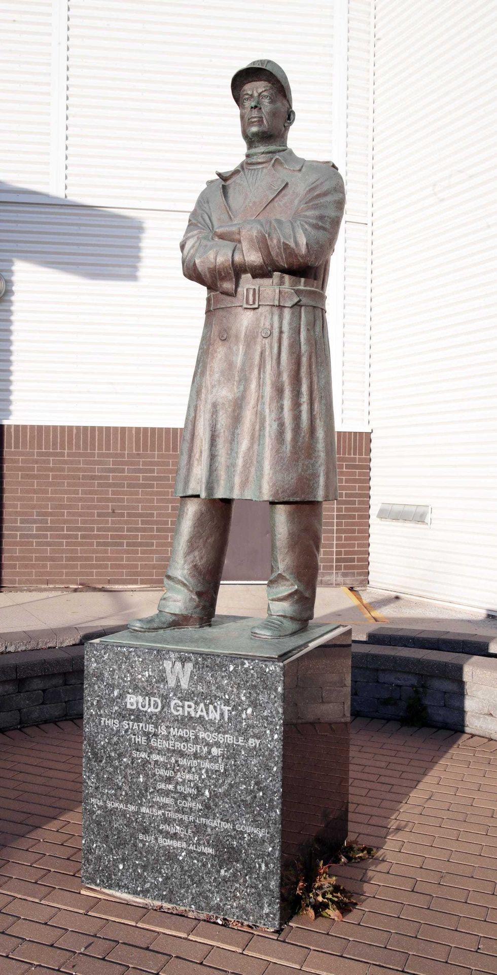 Bud Grant Statue
