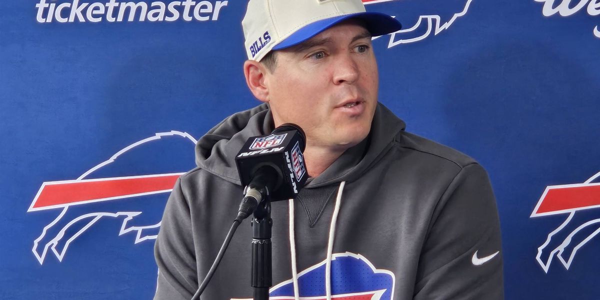Bills' defensive coordinator Jim Leonhard has come full circle