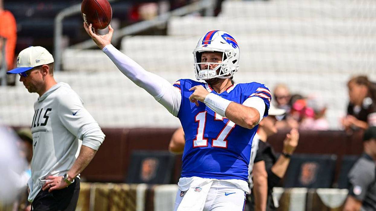 Buffalo Bills v Cleveland Browns