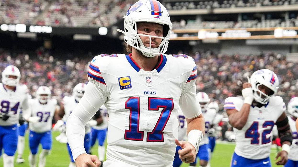 Buffalo Bills v Las Vegas Raiders