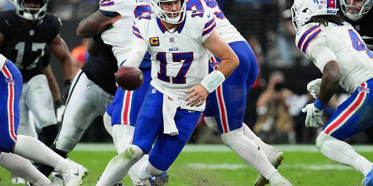 Capaccio: Arrow Up/ Arrow Down: Bills at Raiders