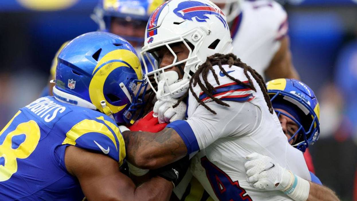 Buffalo Bills v Los Angeles Rams