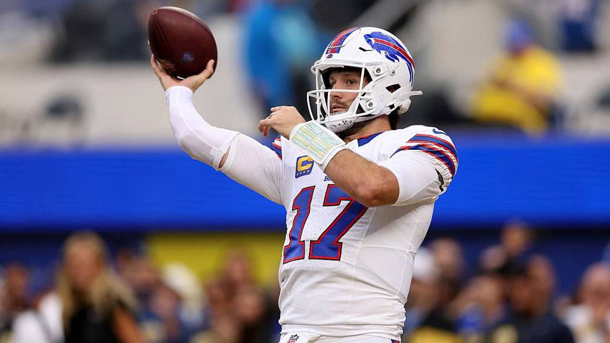 Buffalo Bills v Los Angeles Rams
