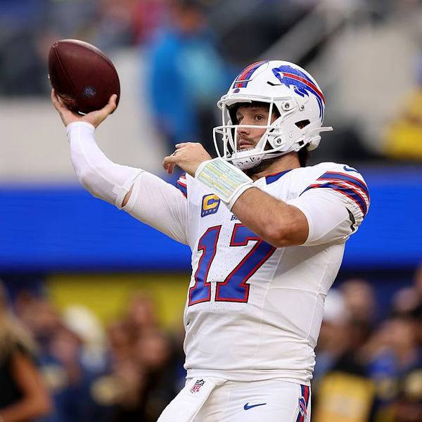 Buffalo Bills v Los Angeles Rams