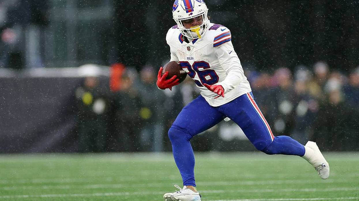 Buffalo Bills v New England Patriots - NFL 2025