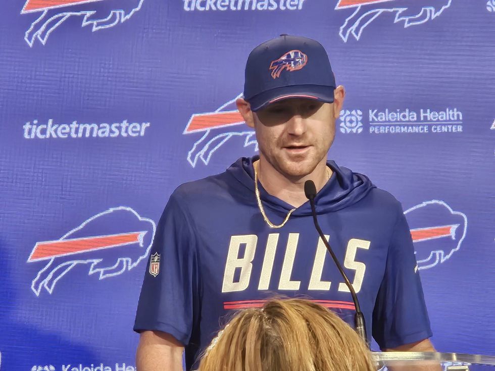Brady isn't thinking about this being his first game as head coach