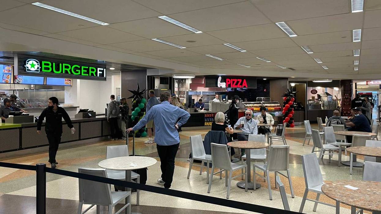 Buffalo Niagara International Airport food court
