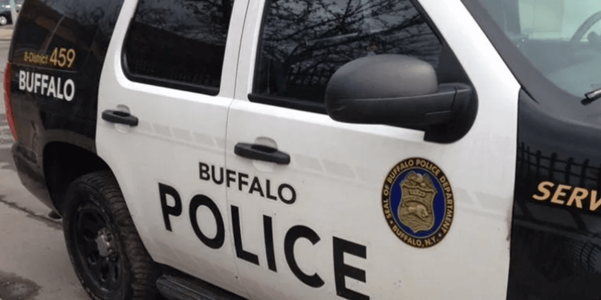 Buffalo man slashed on East Ferry