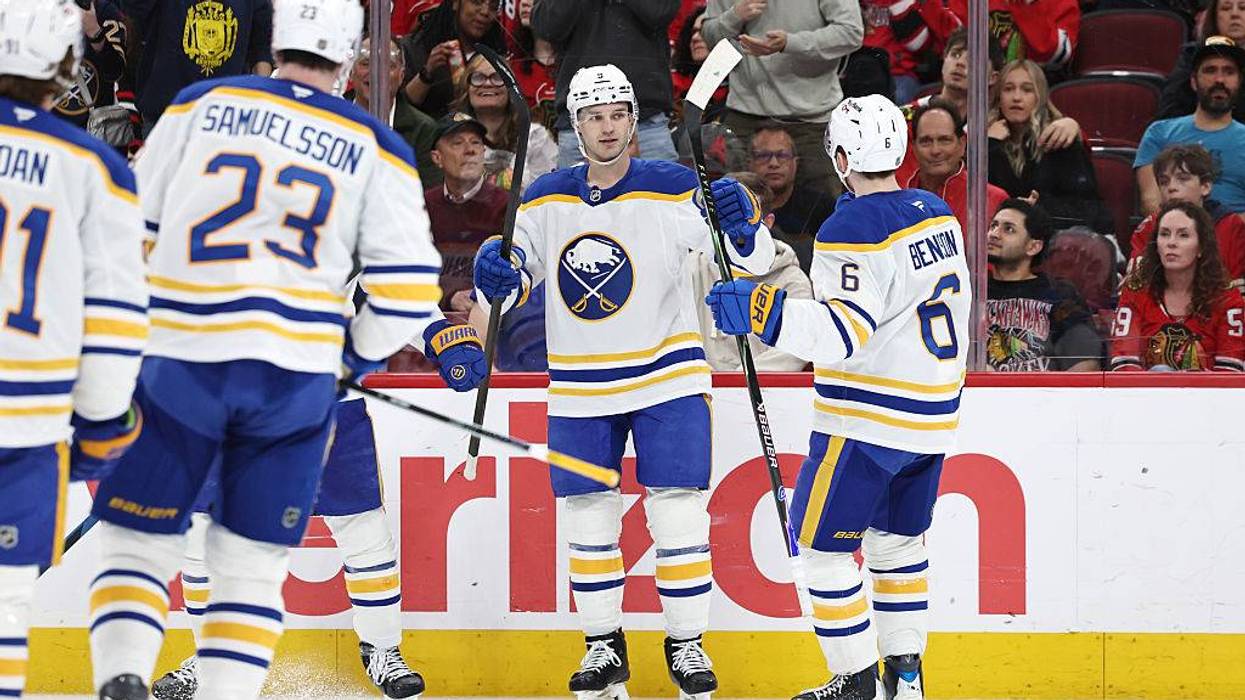 Buffalo Sabres v Chicago Blackhawks
