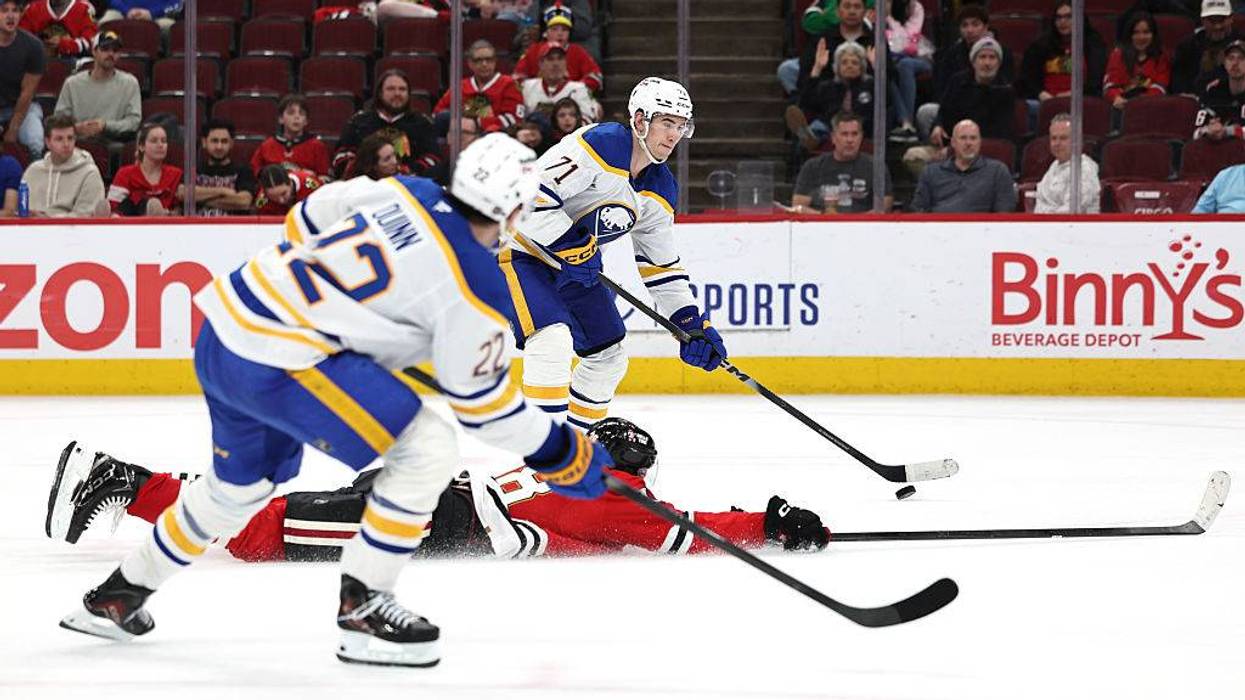 Buffalo Sabres v Chicago Blackhawks