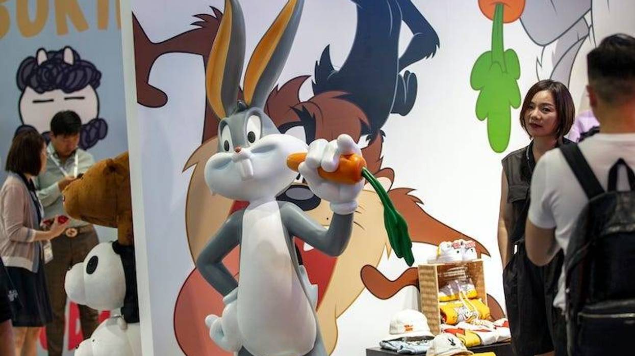 Bugs Bunny, Statue, National Exhibition and Convention Center, Shanghai, China, 2019