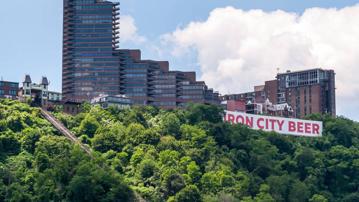 Buildings on Mt Washington and the Duquesne Incline, Pittsburgh, Pennsylvania