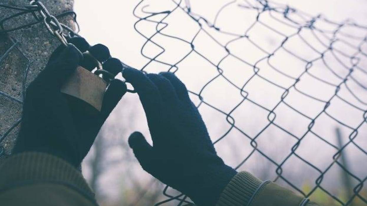 burglary breaking in through fence