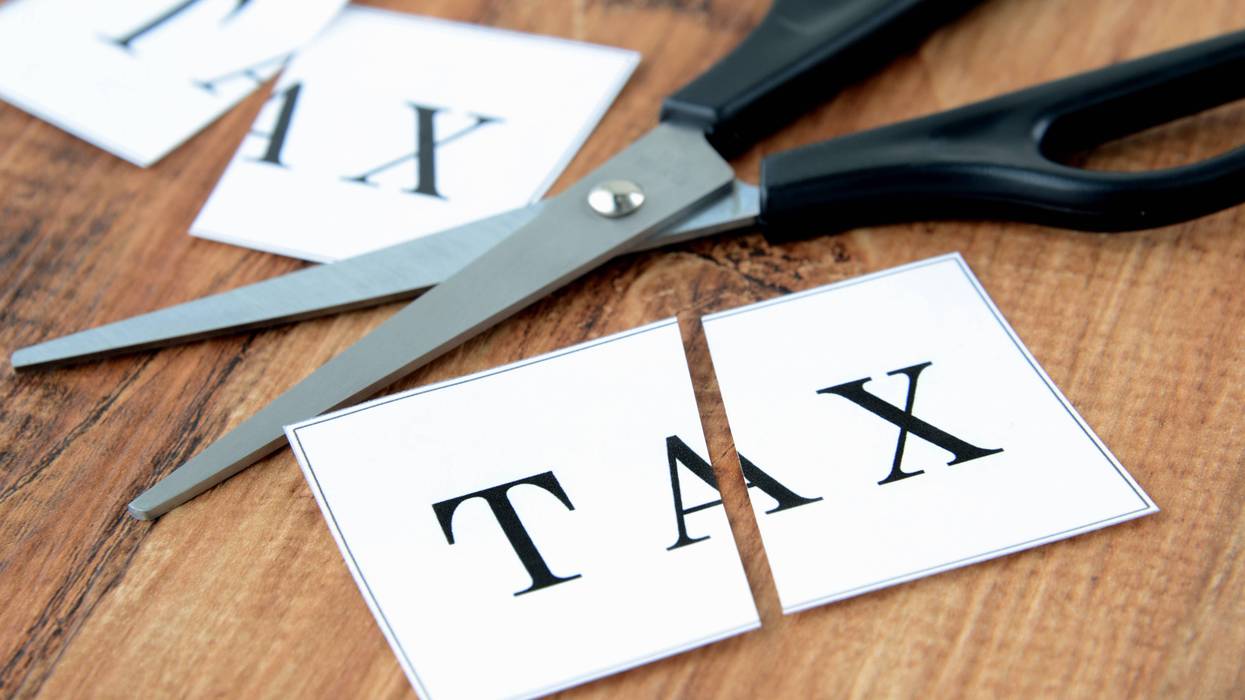 Business concepts, cutting tax